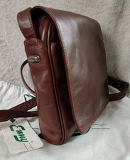 BNWT  ENNY Classic Italian nappa leather crossbody bag brown. Unisex 
