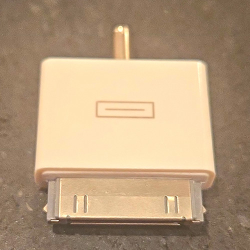 White pin audio adapter for - 30-pin,