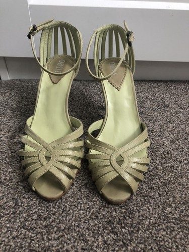 Ladies green vintage heels - green,