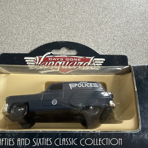 Lledo 61001 1953 pontiac - 61001,
