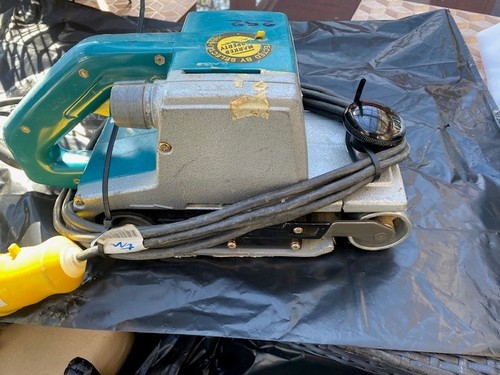Makita belt sander