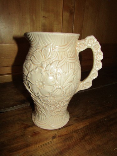 Beautiful vintage arthur wood - beautiful,