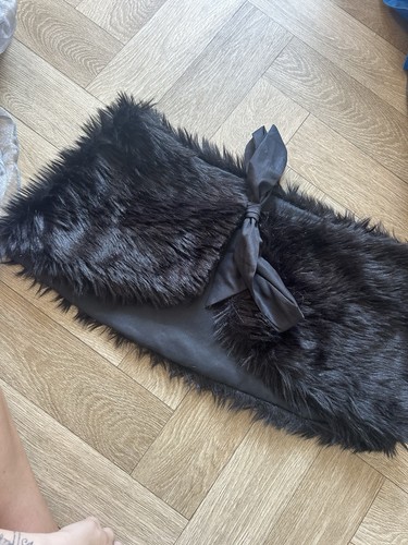 Women black faux fur - black,