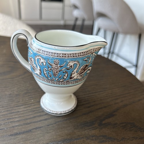 Wedgwood bone china florentine - bone,
