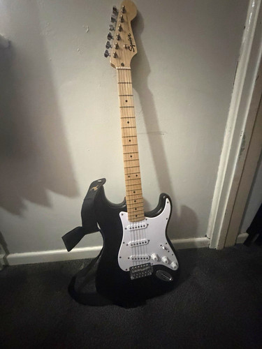 Squier stratocaster black - squier,