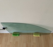 MERCEDES BENZ C-CLASS W204 COUPE DRIVER SIDE WINDOW GLASS 43R-00049