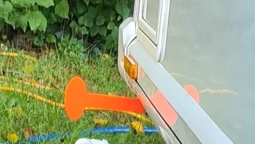 Caravan motorhome reversing - caravan, /