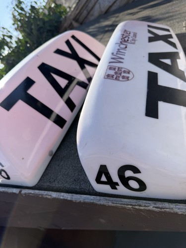 Taxi roof sign light magnetic - taxi,