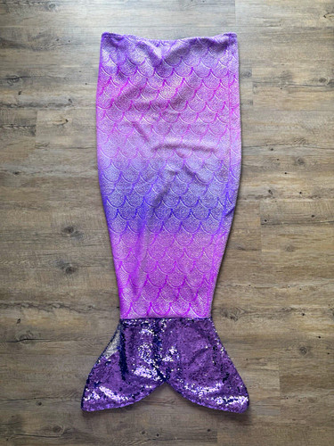 Purple mermaid tail blanket - purple,
