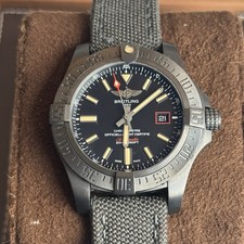 Breitling Avenger Blackbird