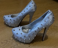 Essex Glam Silver Studs Spikes