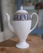 WEDGWOOD BERESFORD COFFEE POT. BONE CHINA. EXCELLENT CONDITION.