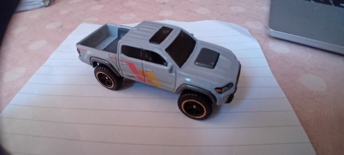 Hot wheels toyota - hot,