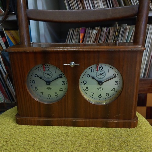 Rare wooden chess - rare!, ich