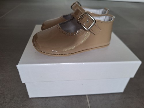 Andanines beige patent - , shoes