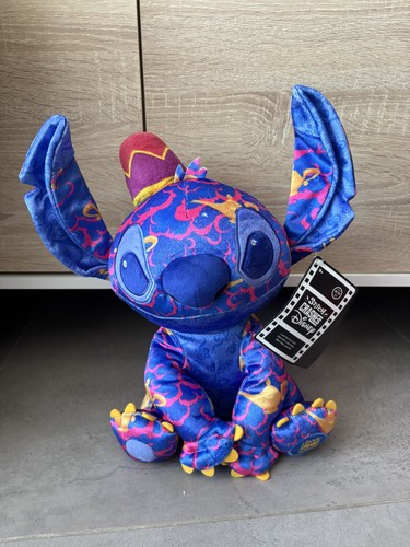 Stitch crashes disney store - stitch,
