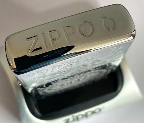 Zippo lighter - 🔥,