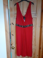 ladies red v neck sleeveless
