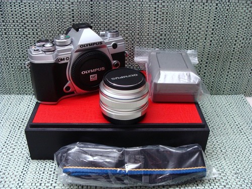 Olympus de m5 iii - -,