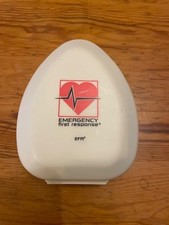 Scuba diving, EFR Emergency First Response kit. Gloves, mouth resuscitation.