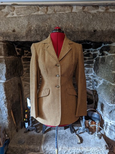 Gorgeous vintage wool - gorgeous,