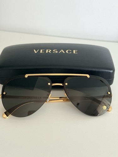 Versace black and gold - black,
