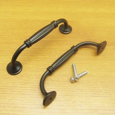 BLACK HANDLES DRAWER KITCHEN