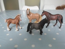 SELECTION OF 4 COLLECTABLE SCHLEICH AND OTHER TOY HORSES