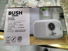 BUSH FM PORTABLE RADIO- HEADPHONE SOCKET - BATTERY POWERED WHITE COMPACT NEW.