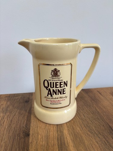 Queen anne scotch whisky - anne, water