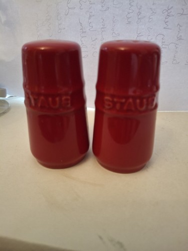 Cherry red staub cruet set - red,