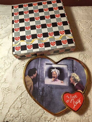 Love lucy premier - ,