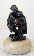 Small Japanese bronze figures - erotic 'Shunga' scene on marble plinth