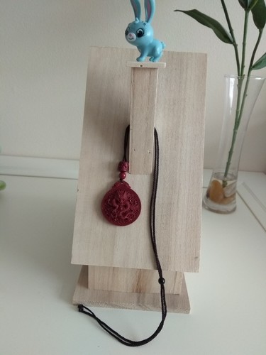 Natural 34x38mm red carved - 34x38mm,