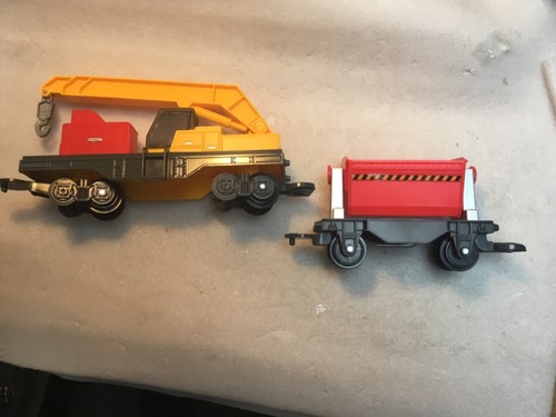 Cat gauge wagons plastic - cat,