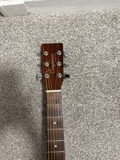 Tanglewood Discovery Acoustic Guitar + Shark Capo + Elixir Strings Strings