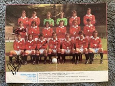 Manchester United 1973-74 Team group signed by 8