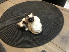 BESWICK PAIR OF SIAMESE