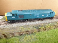 Hornby 00 Gauge BR Class 37