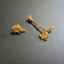 Vintage Lily Brooch Set Gold
