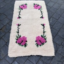 Vintage Large Latch Hook Cream