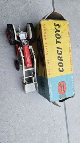 Vintage corgi massey - ,