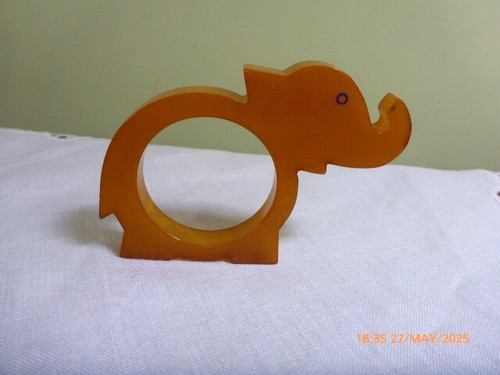 Lovely vintage amber - lovely,