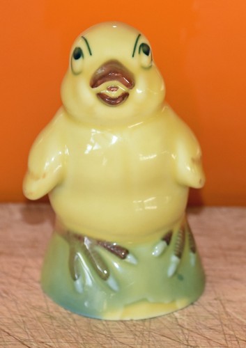 Wade small yellow chick - wade,