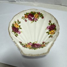  Old Cottage Roses Bone Shell