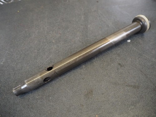 Cylinder pipe seat front - seat,