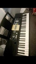 Yamaha YPT-220 Digital Keyboard Piano 61-Key Black Second Hand Perfect Condition