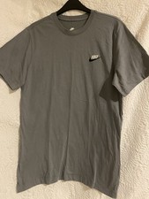 Nike Men's Club Tee Short Sleeve Cotton T-Shirt Embroidered Logo Grey Size Small