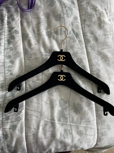 Chanel 100 authentic black - chanel,