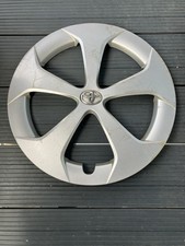 Toyota Prius 15” Wheel Trim Centre Hub Cap Silver X1 42602-47060 DAMAGED 